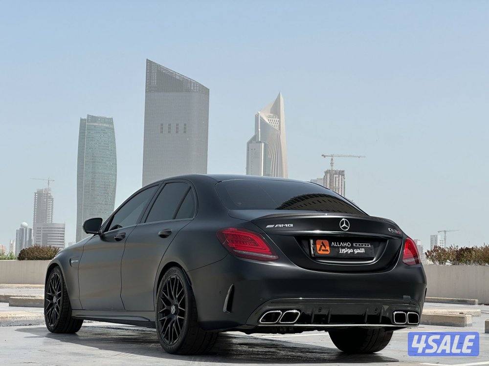 مرسيدسC63S AMG موديل2020 عداد109الف وارد الملا سيرفس منتظم+تصريح مرور4