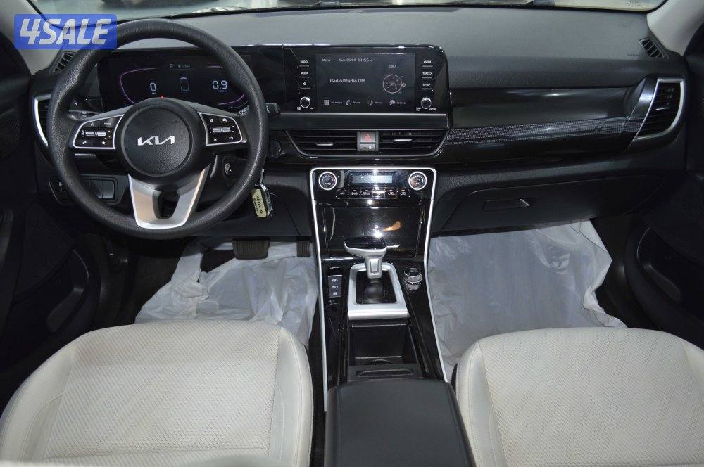 2024 Kia Seltos EX | 1.5L | Excellent Condition8