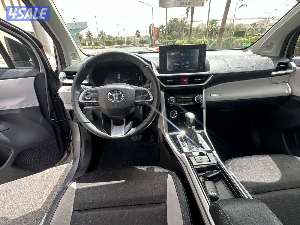 تويوتا فيلوز العائليه 2025 ماشي 8 سيرفس وكاله تحت الكفاله شرط الفحص10