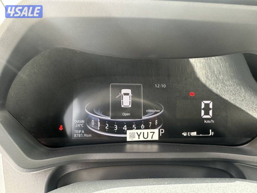 تويوتا فيلوز العائليه 2025 ماشي 8 سيرفس وكاله تحت الكفاله شرط الفحص11