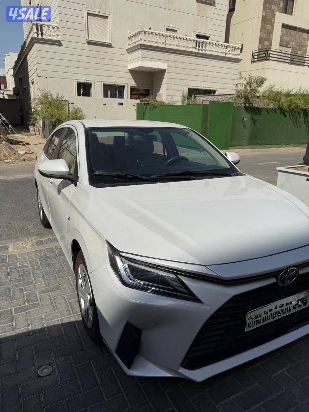 للبيع تيوتا يارس 2024yaris1