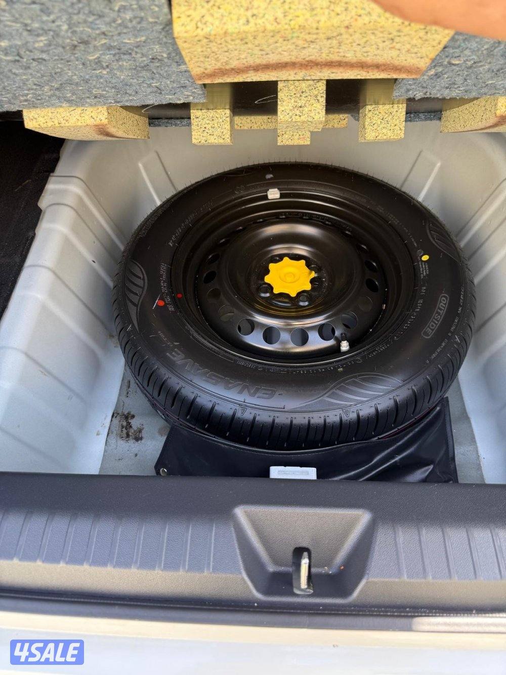 للبيع تيوتا يارس 2024yaris5