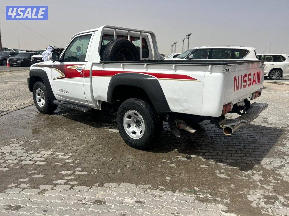 نيسان باترول SGL وانيت موديل 2012 ماشى 395.000 k.m2