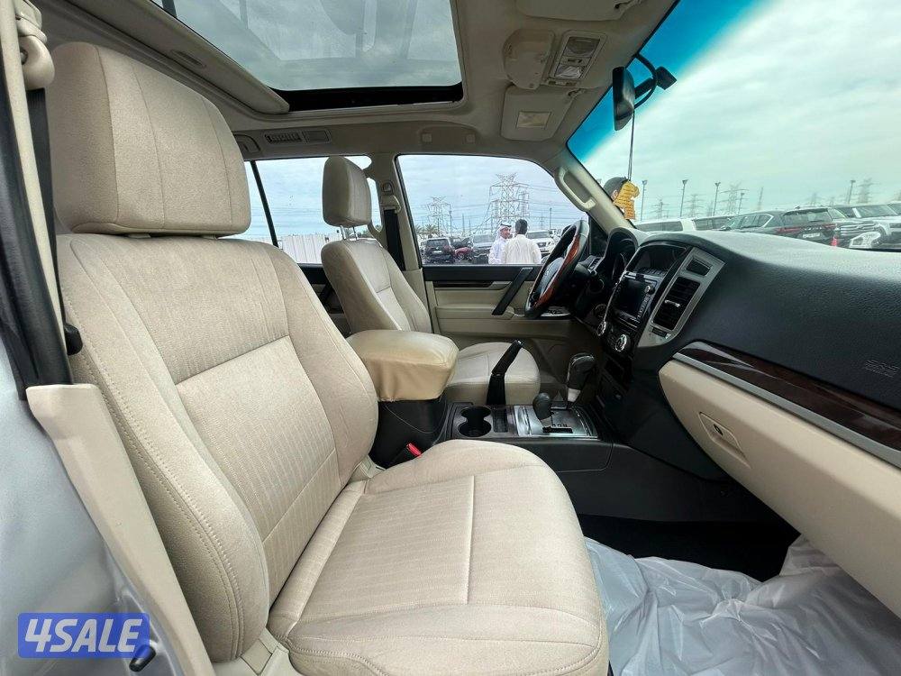 ميتسوبيشى باجيرو GLS -V6 موديل 2015 ماشى 260.000 k.m وارد الملا .5