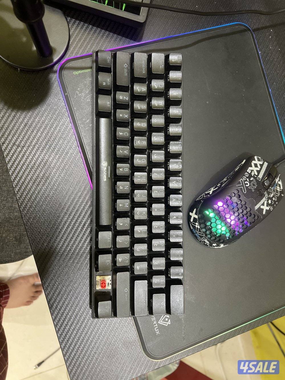 كيبورد sades model: k15 حجم 61 تقريبا في زر مو موجود مبدل السوتش احمر0