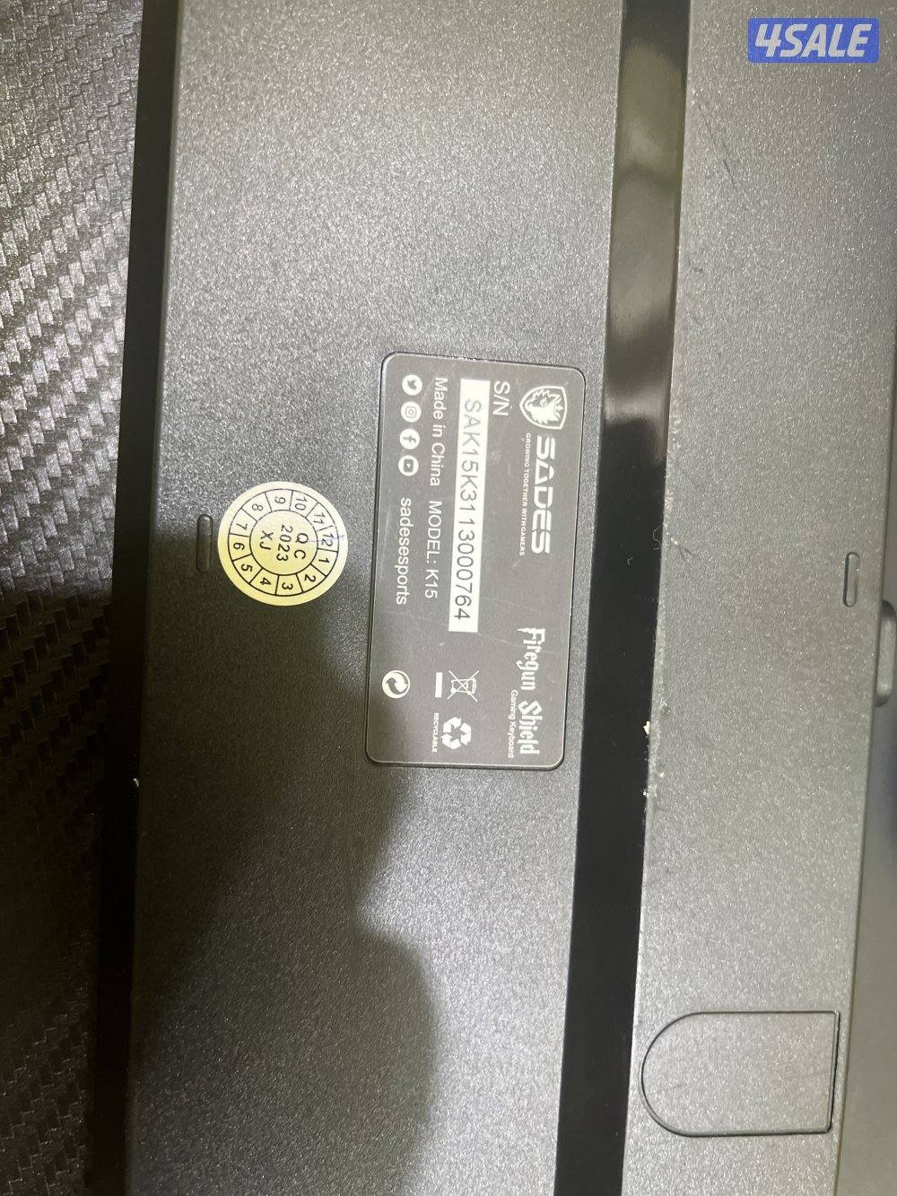 كيبورد sades model: k15 حجم 61 تقريبا في زر مو موجود مبدل السوتش احمر1