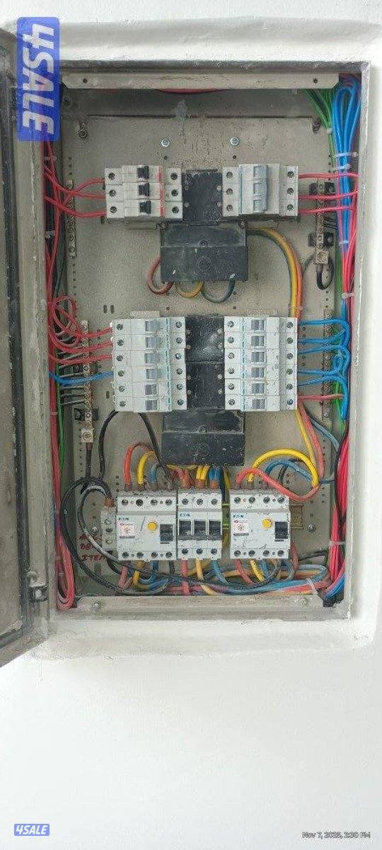 (كل الكويت)جميع اعمال الكهرباء تمديدات تصليح تغيير لمبات
وكشافات وايرا1