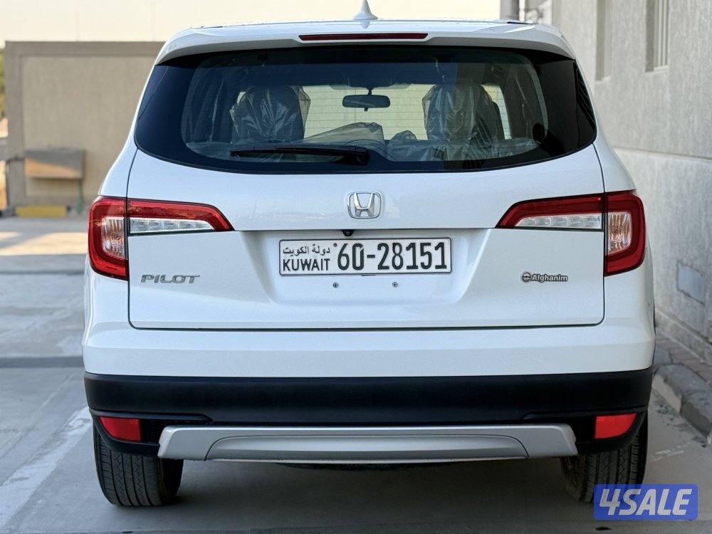 للبيع - هوندا بايلوت - موديل 2021 - عداد 136 - وارد الغانم - شرط الفحص5