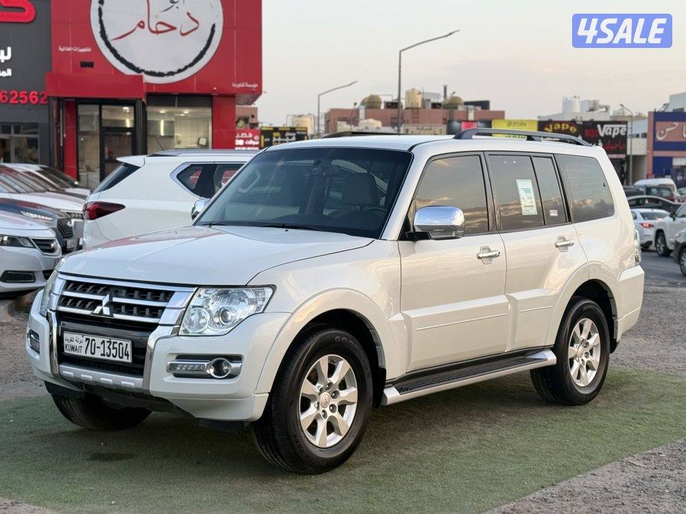 للبيع - باجيرو - موديل 2022 - عداد 158 - وارد الوكاله - شرط الفحص0