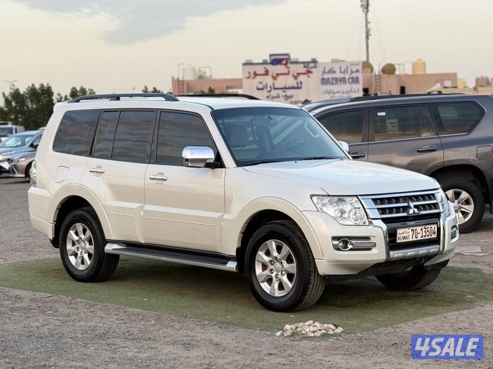 للبيع - باجيرو - موديل 2022 - عداد 158 - وارد الوكاله - شرط الفحص1