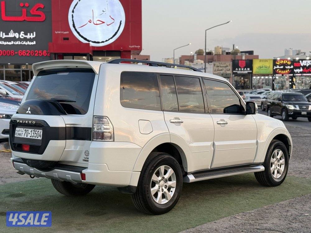 للبيع - باجيرو - موديل 2022 - عداد 158 - وارد الوكاله - شرط الفحص2