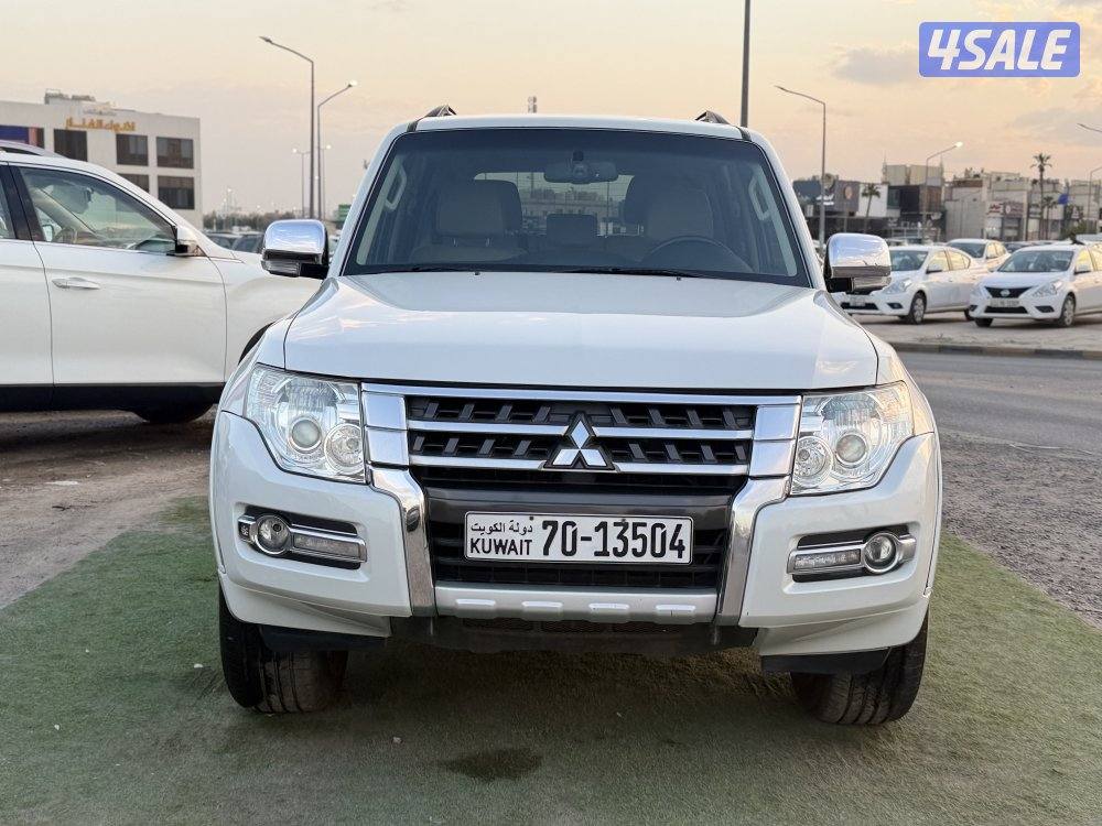 للبيع - باجيرو - موديل 2022 - عداد 158 - وارد الوكاله - شرط الفحص4