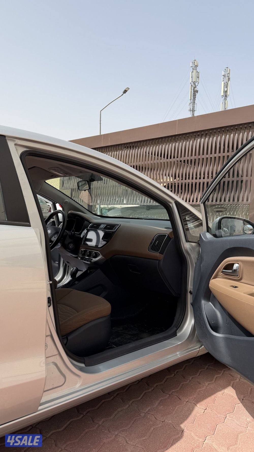 للبيع كيا ريو موديل 2016 لون رصاصي الموتر نظيف سيرفس الوكاله8