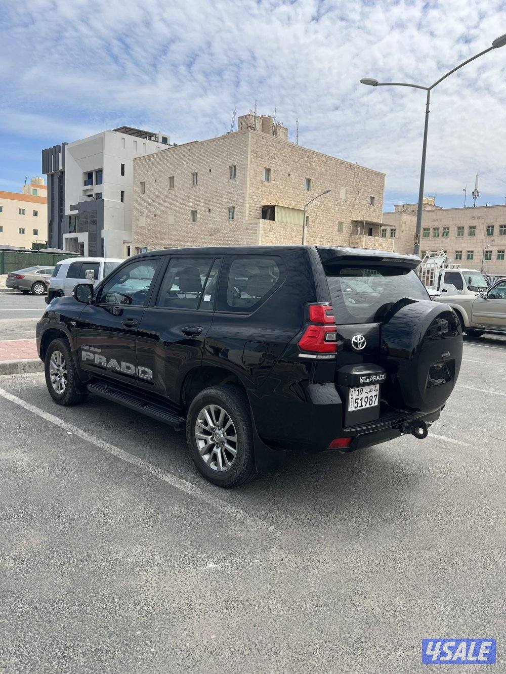 تويوتا برادو TXL موديل 20212