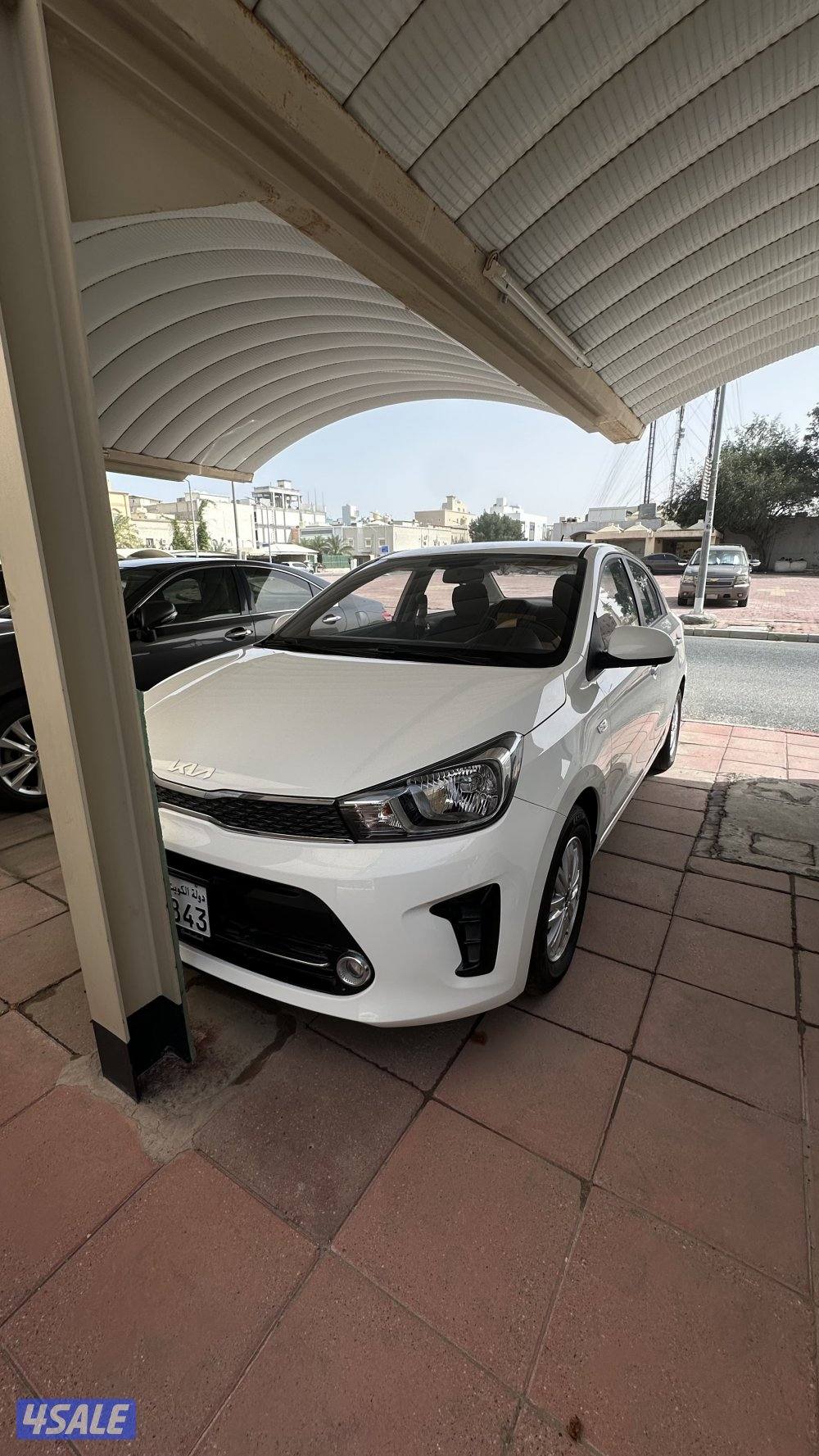 سيارتين بيقاس شرط الفحص صبغ وكاله كل شي وحده اصفار والثانيه ماشيه 101