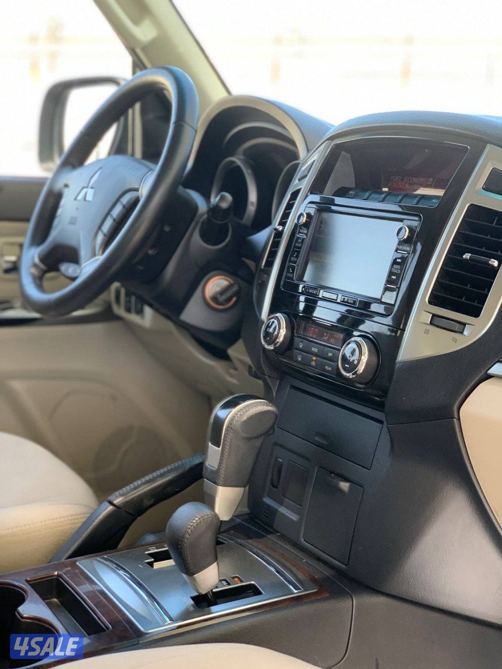 للبيع باجيرو8