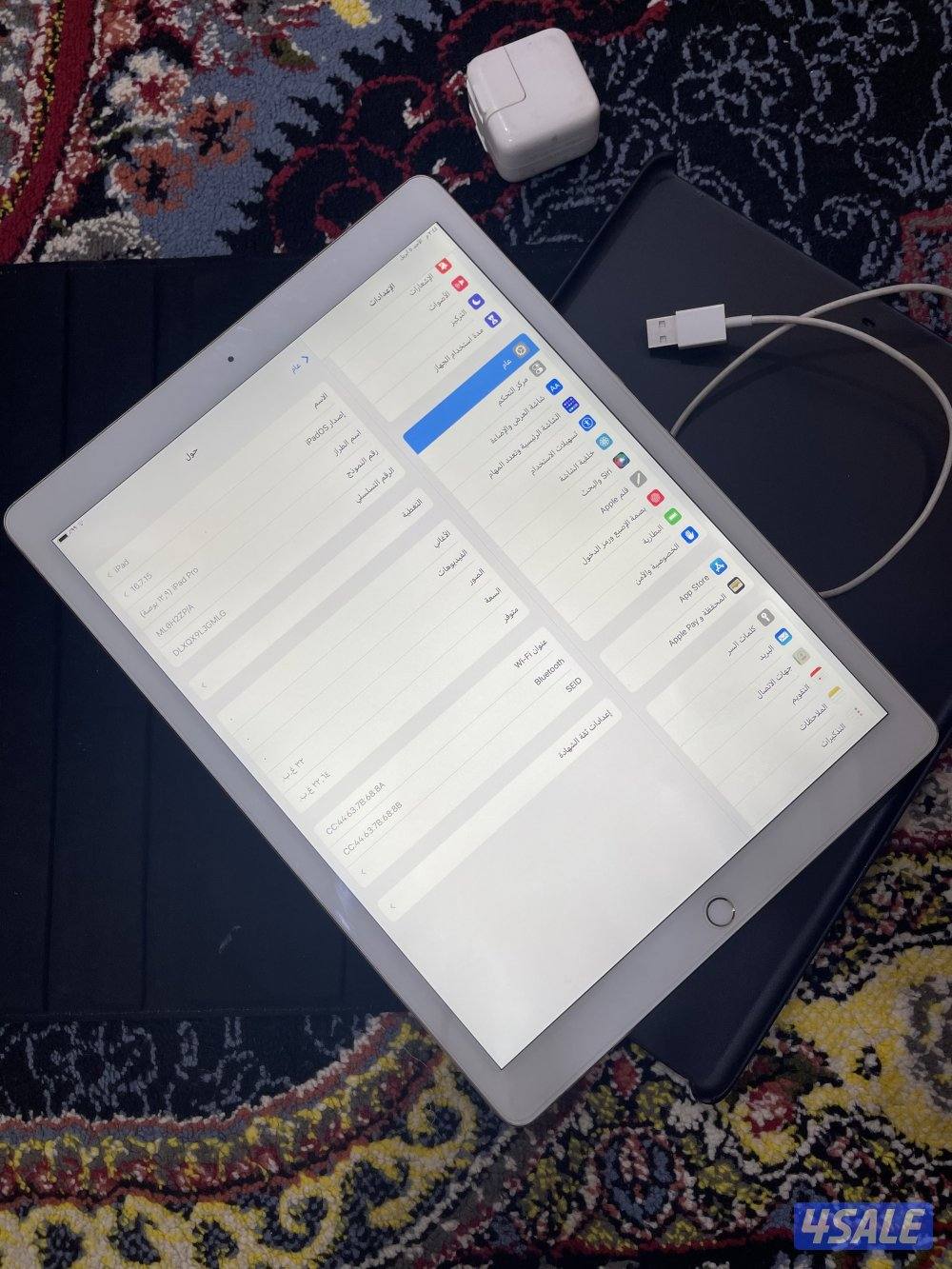 ايباد ابل برو 12.8 انش 32 قيقا نظيف وشغال تمام تحديث 16،7 مع كفر والشا5