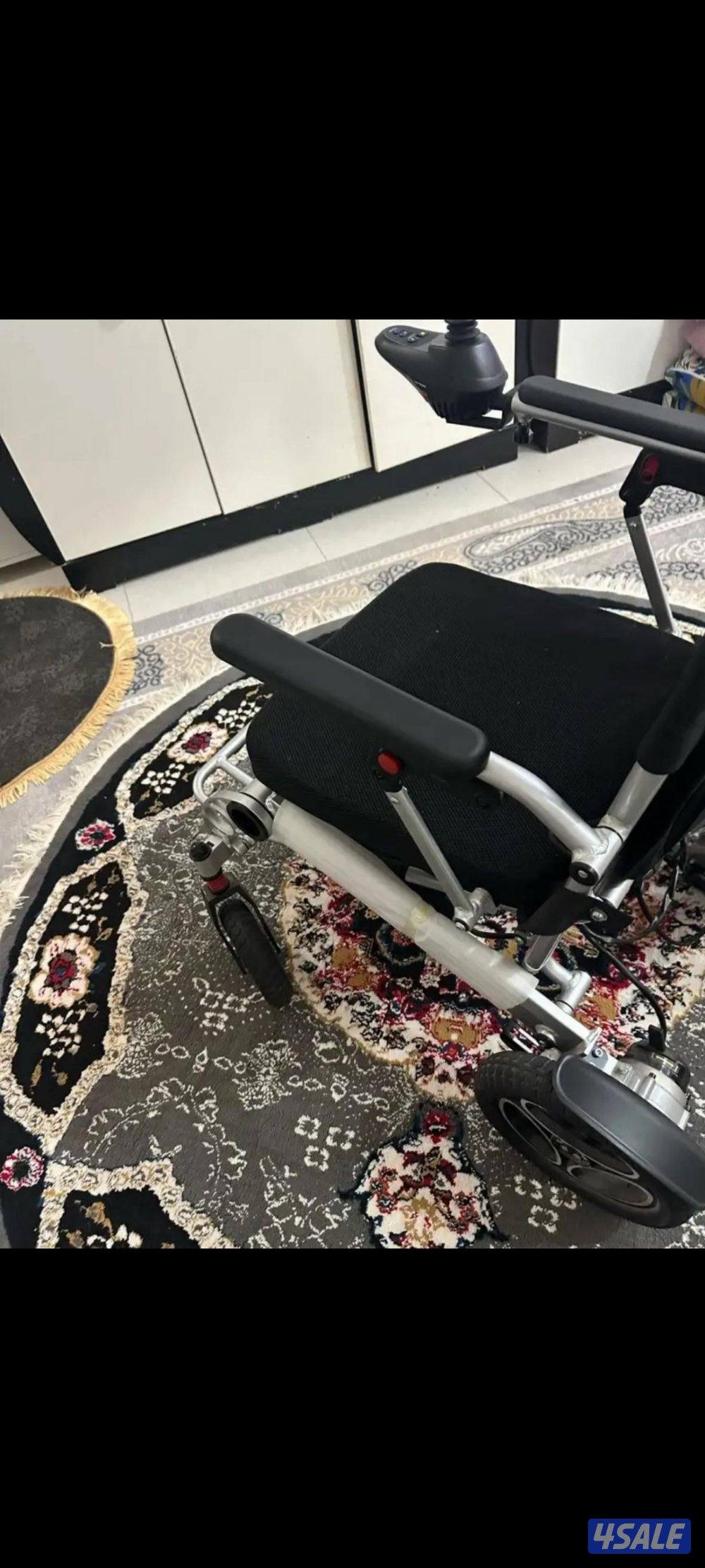 كرسي كهربائي بحاله جديده تواصل وتساب فقط قابل للتفاوض3