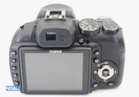كاميرا fujifilm hs10 مع اغراضها1
