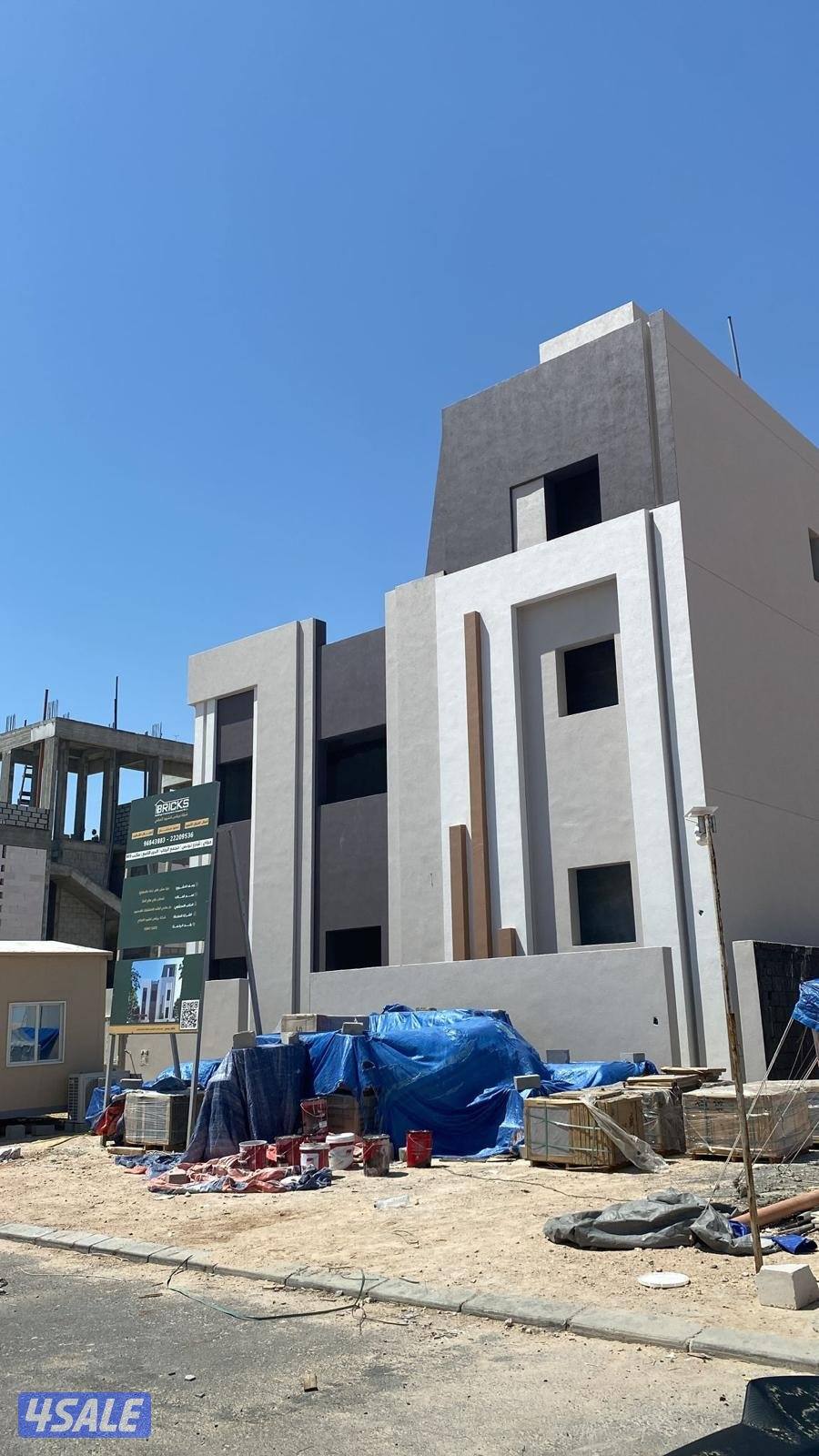 للبيع قسيمة بـ المطلاع دورين وربع /تشطيب سوبر ديلوكس/ خطوات من الخدمات3