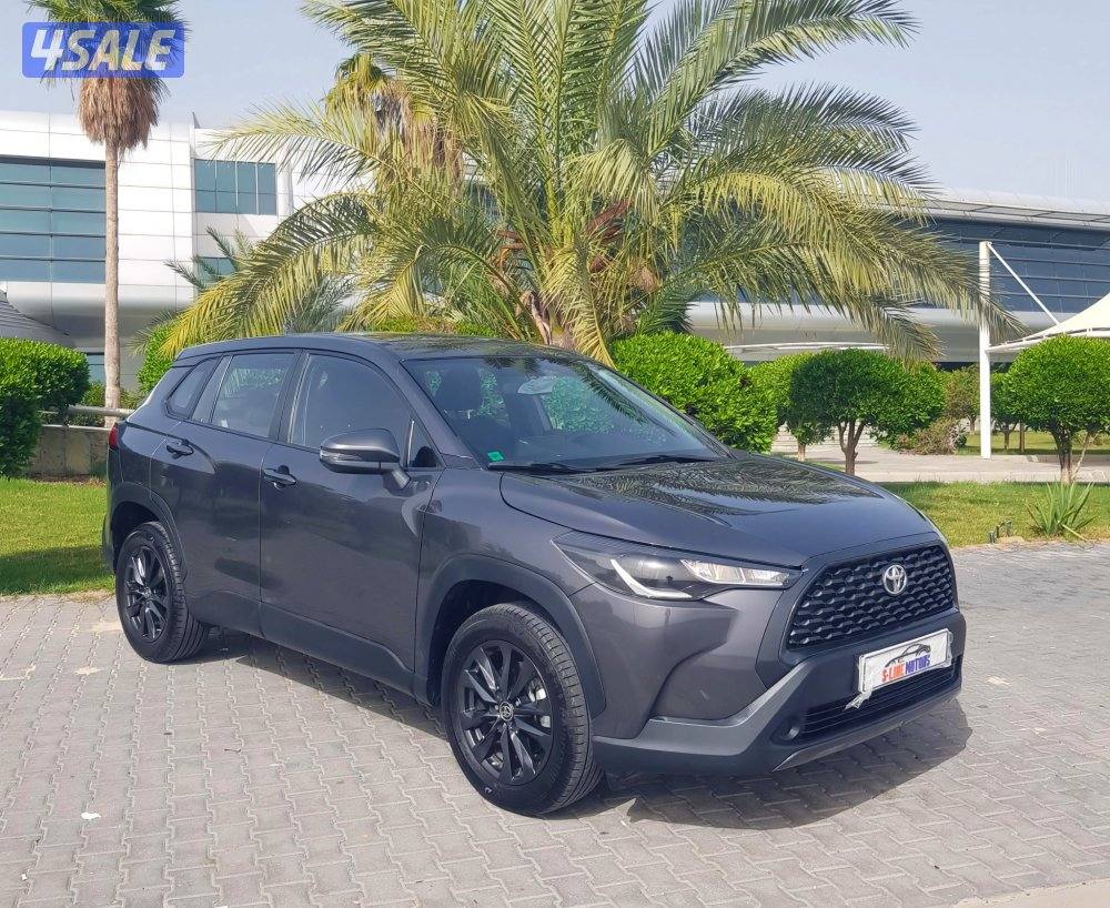 للبيع تويوتا كورولا كروس موديل 2024 عداد 10 آلاف فقط صبغ وكاله0