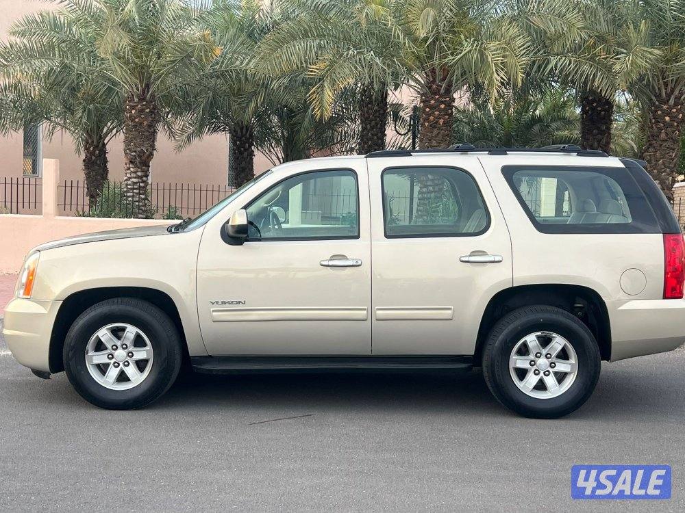 يوكن SLE موديل 2012 بحاله ممتازه جداً شرط الفحص1