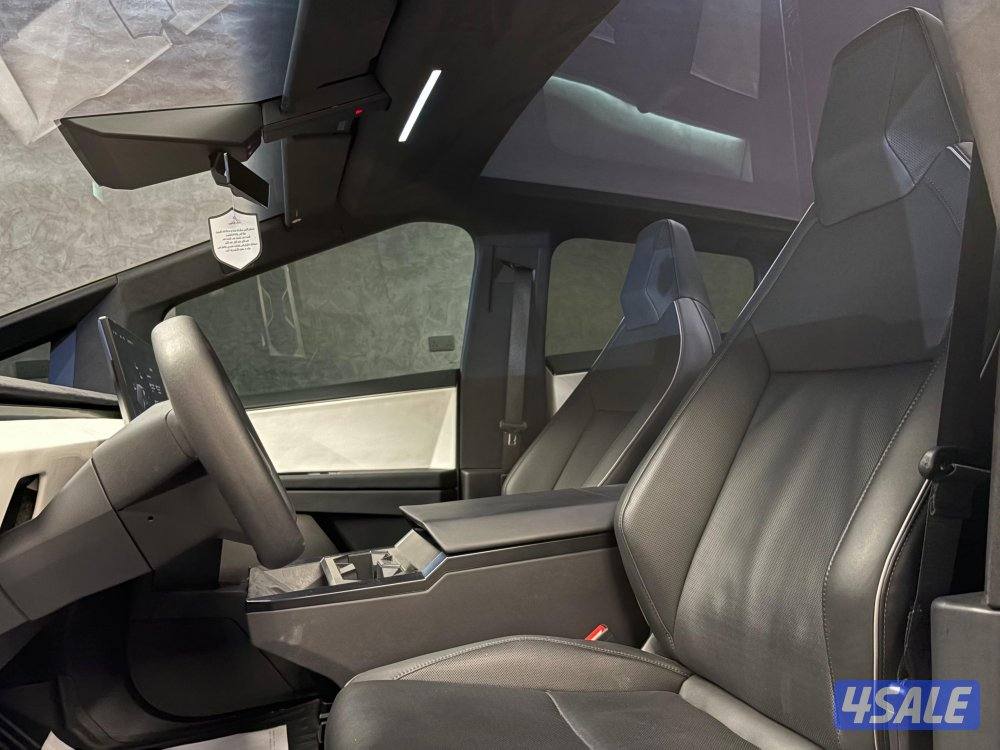 Cyberbeast foundation تسلا1