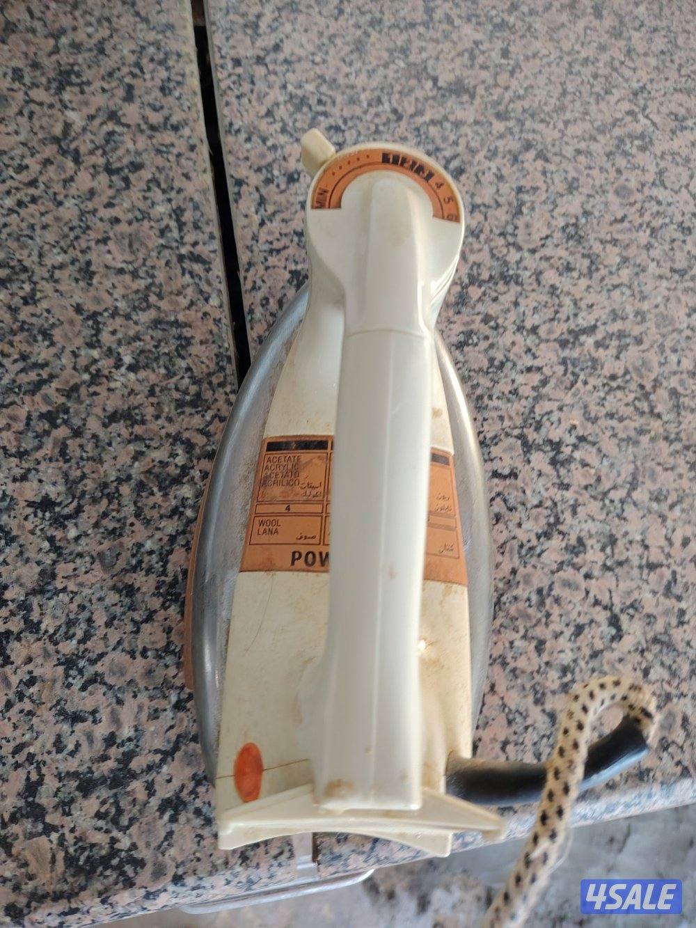 للبيع مكوات ملابس وغلاية ماء1