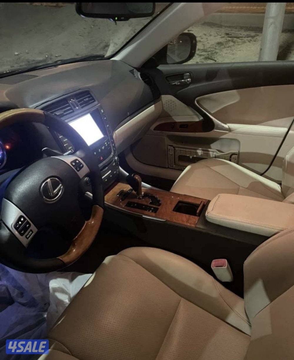 لكزسis3005