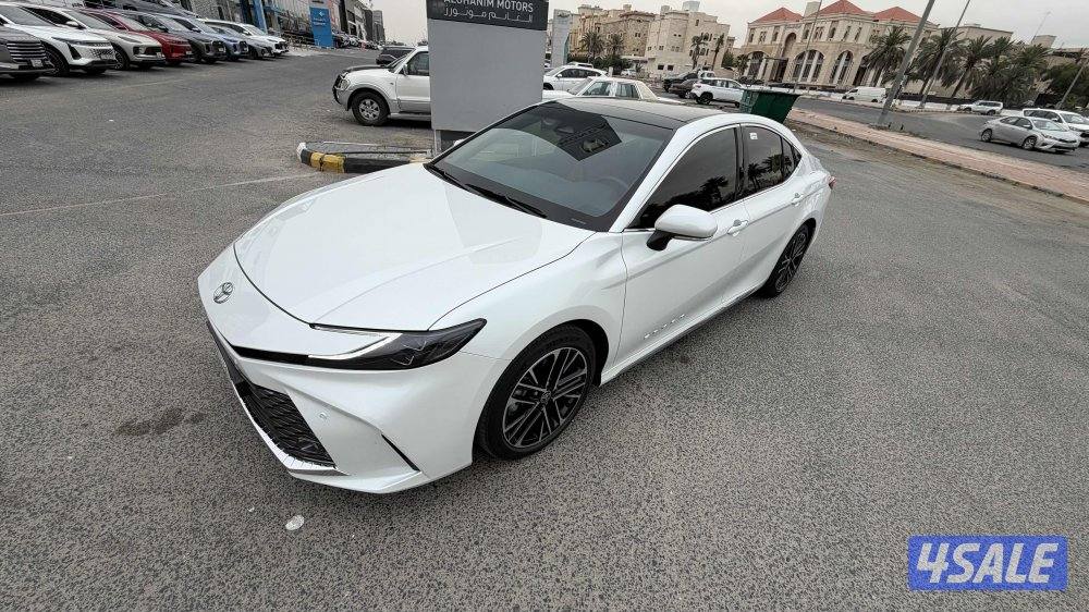 كامري 2025 الدرجه الاولى بانوراما2