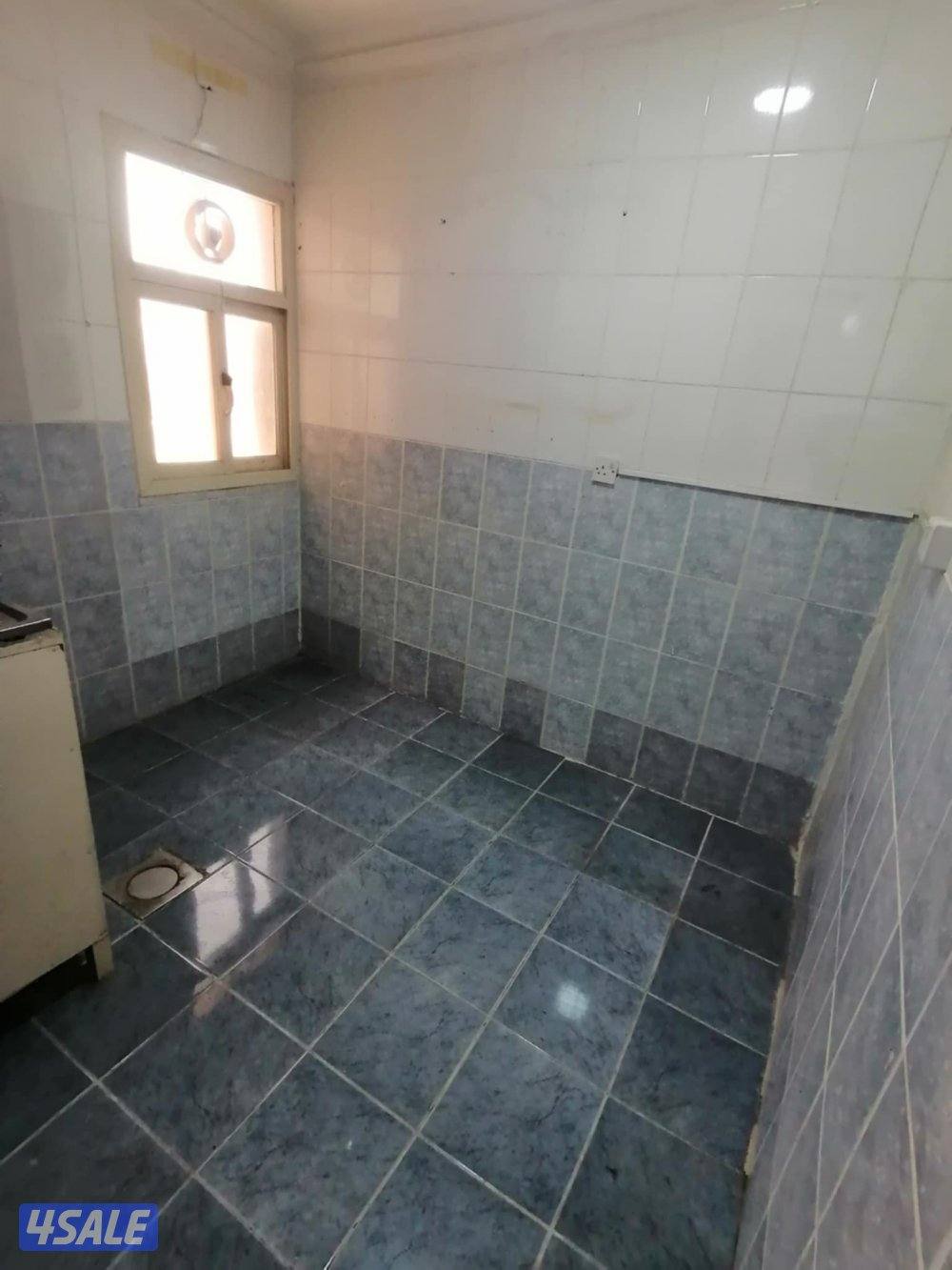 شقة ايجارغرفةصالة حمام مطبخ كبير نفس الصورمصافط متوفرة كل الخدمات9