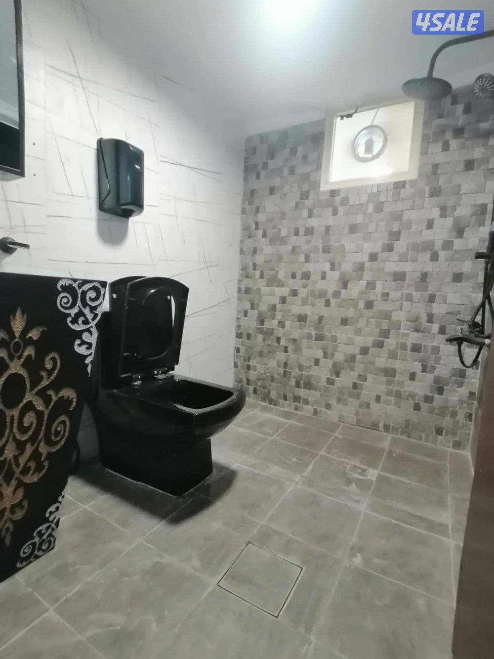 شقة ايجارغرفةصالة حمام مطبخ كبير نفس الصورمصافط متوفرة كل الخدمات10