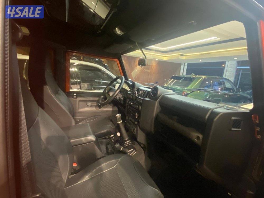 لاند روفر … ديفندر … 110…مخزن … موديل 2016 …(( عداد 13 الف )) فقط6