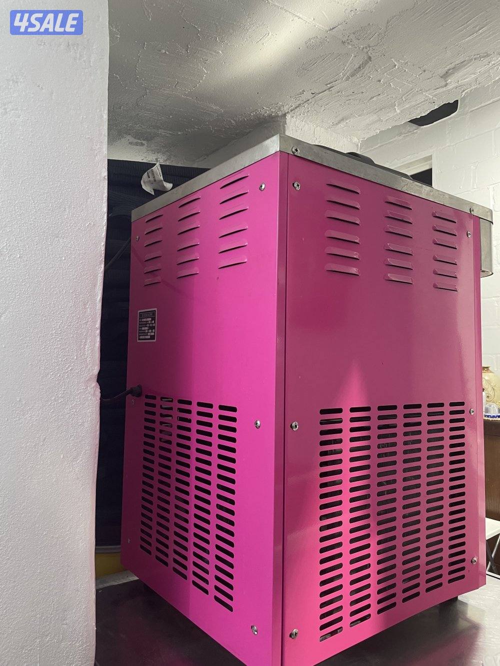 للبيع مكينة آيسكريم1