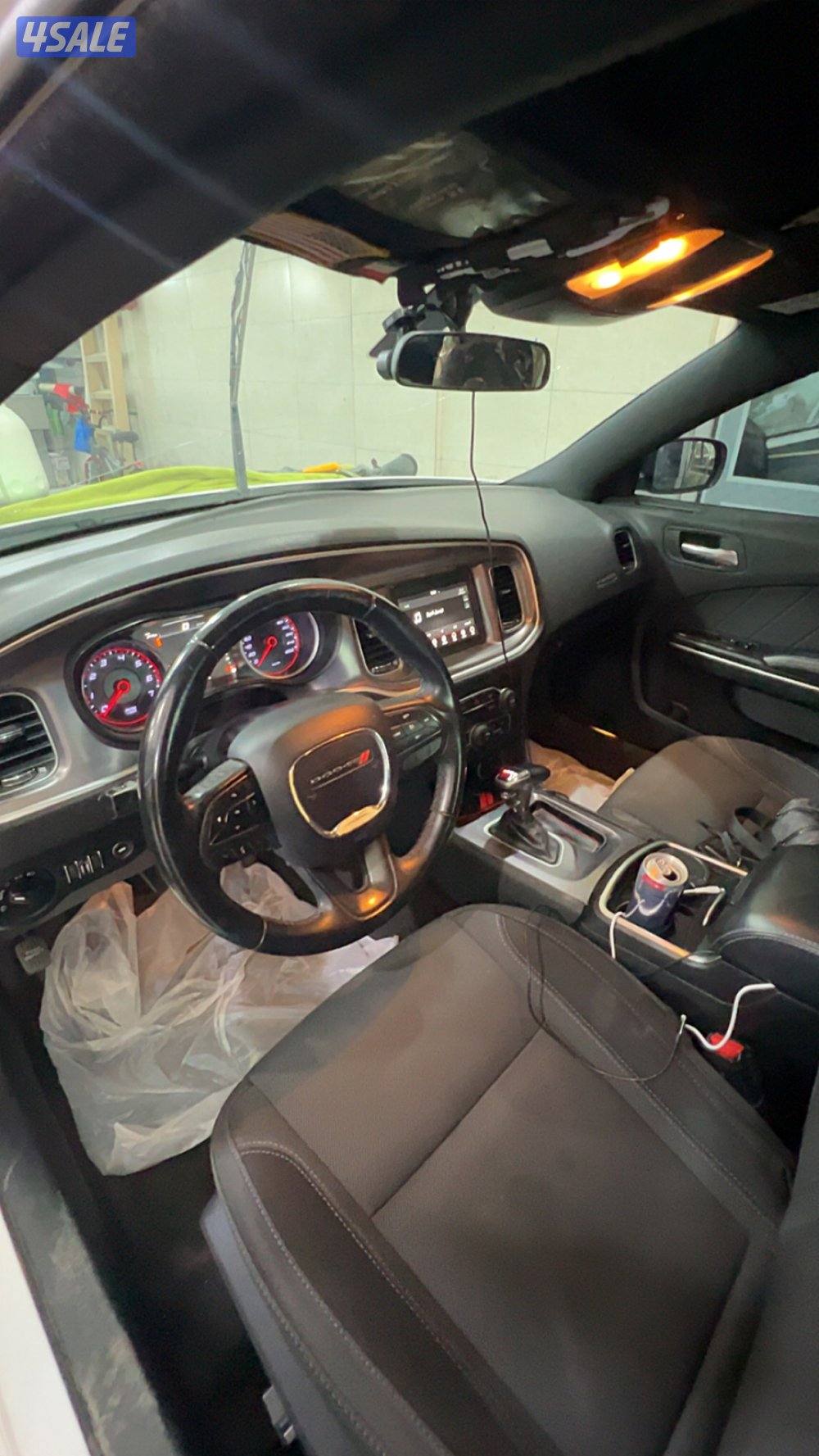 للبيع شارجر 2019 v63