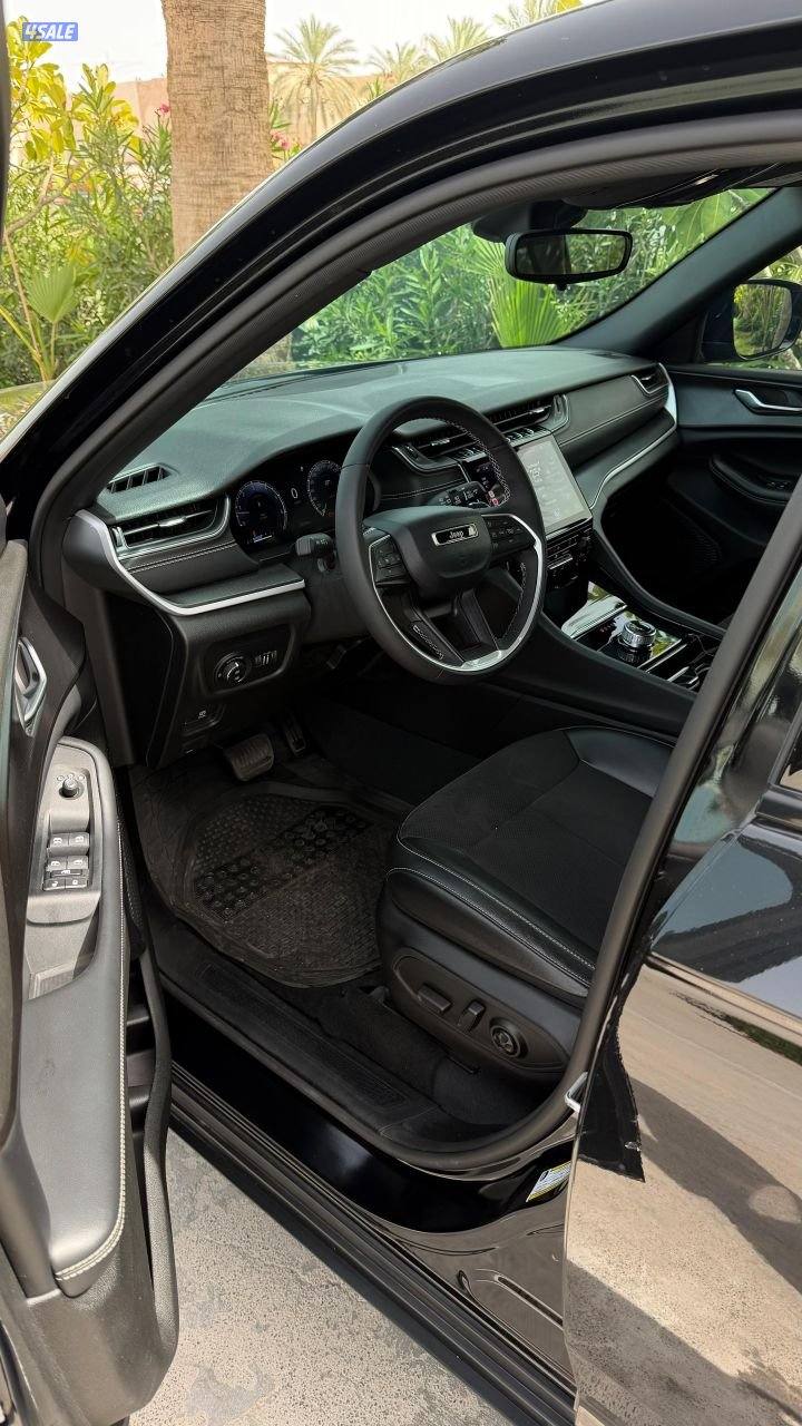 للبيع جيب جراند شروكي موديل 2023 ماشي ٢٢ الف - المالك الأول9