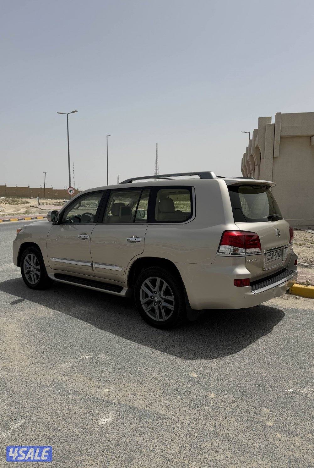 للبيع لكزس 20132
