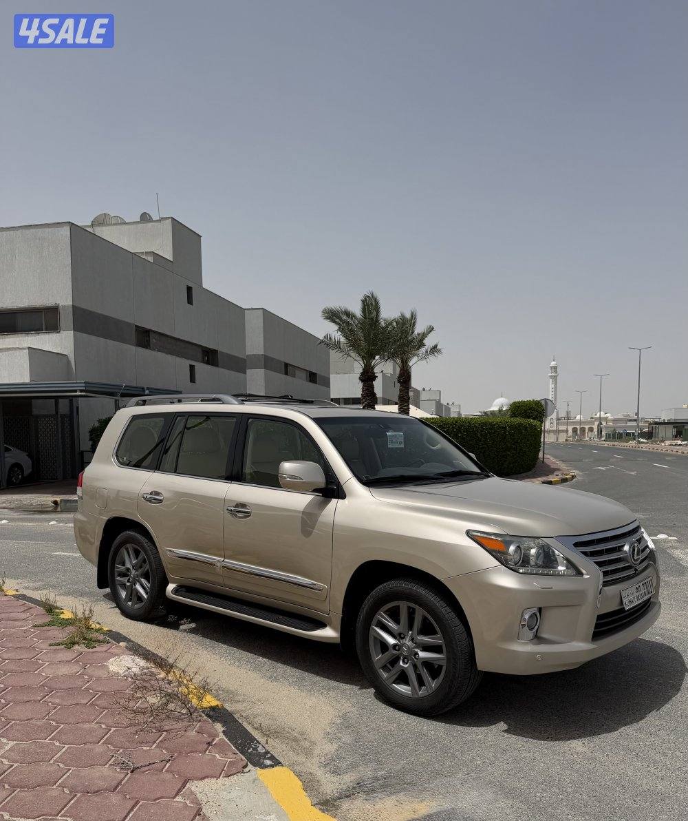 للبيع لكزس 20133