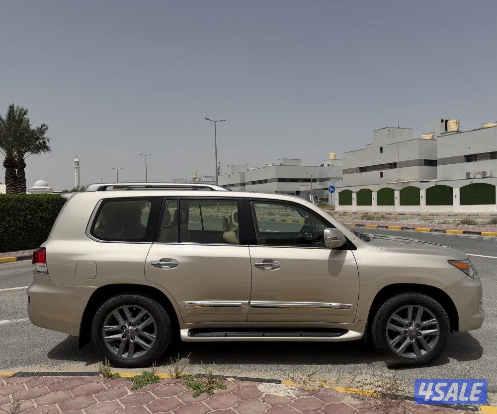 للبيع لكزس 20134