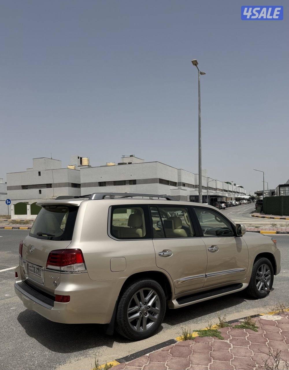 للبيع لكزس 20135