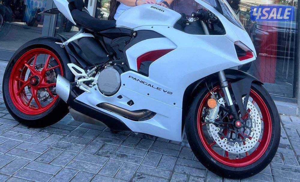 Ducati Panigale v2…done service 1000 km0