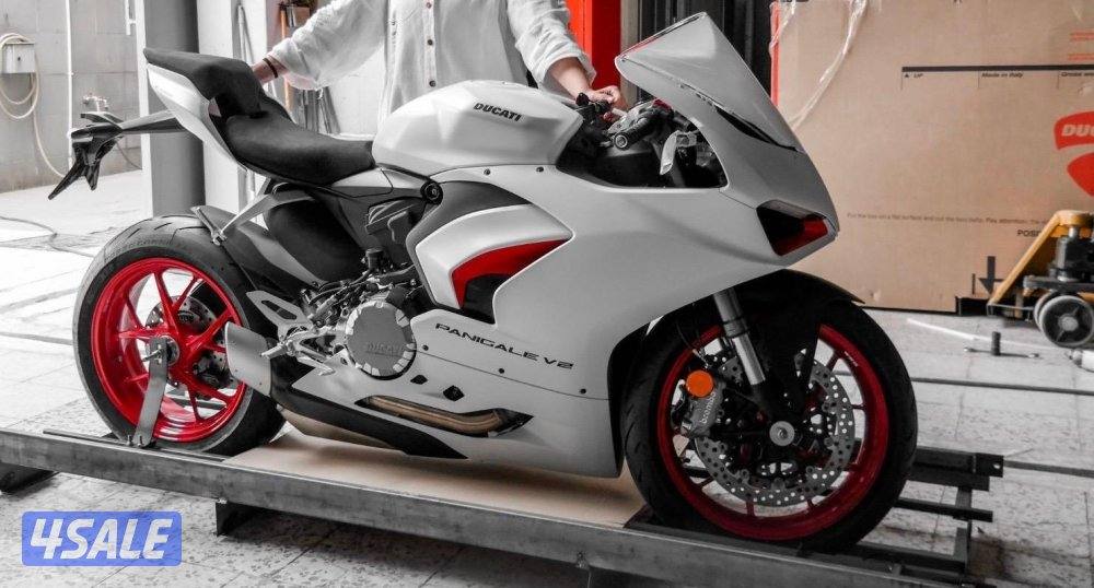 Ducati Panigale v2…done service 1000 km2