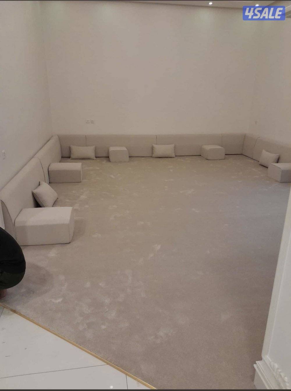 يوجد لدينا سجاد قص بالمتر ساده ومشجر1