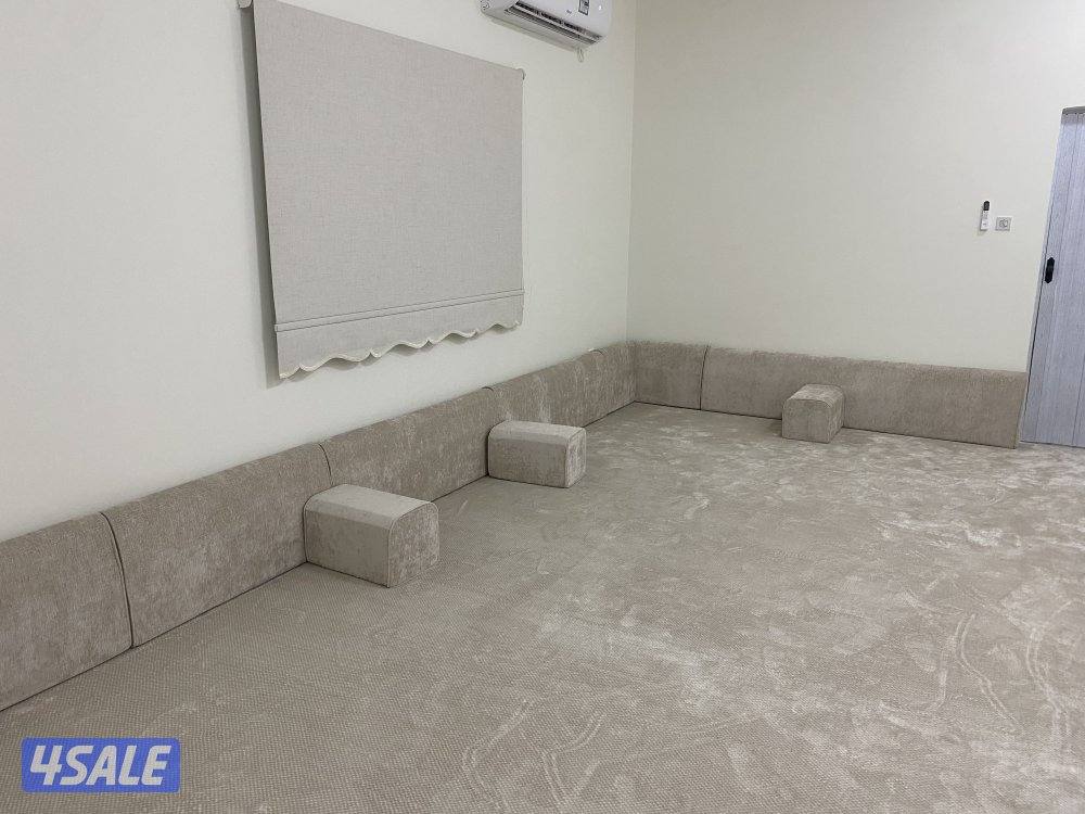 يوجد لدينا سجاد قص بالمتر ساده ومشجر3