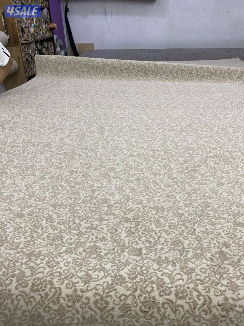 يوجد لدينا سجاد قص بالمتر ساده ومشجر9