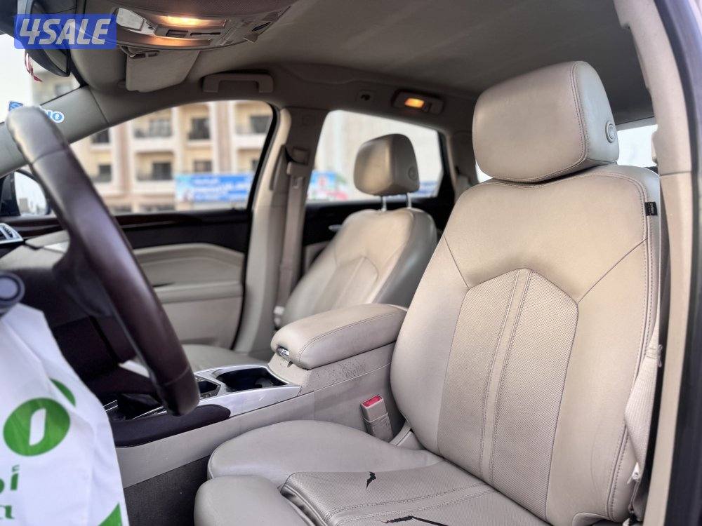 كاديلاك SRX موديل 20125