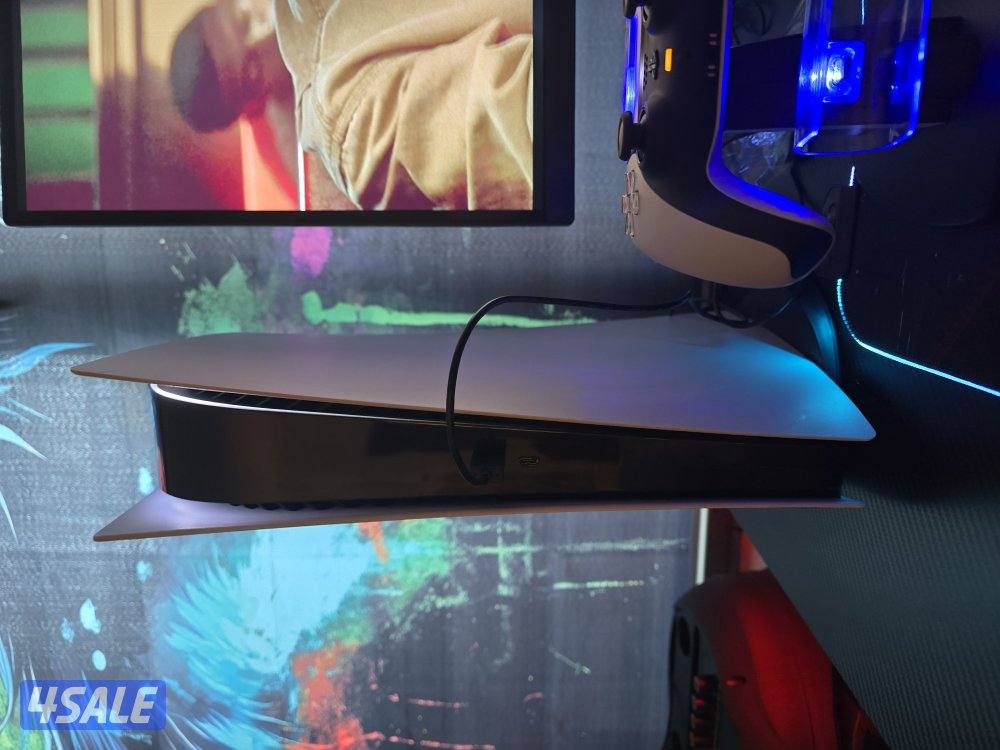 للبيع بليستيشن ٥ ديتجتل الفات مع كرتونه0