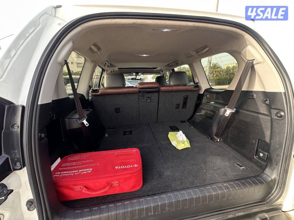 تويوتا برادو VX موديل 2020 وارد الساير  تُعتبر الفئة الأعلى7