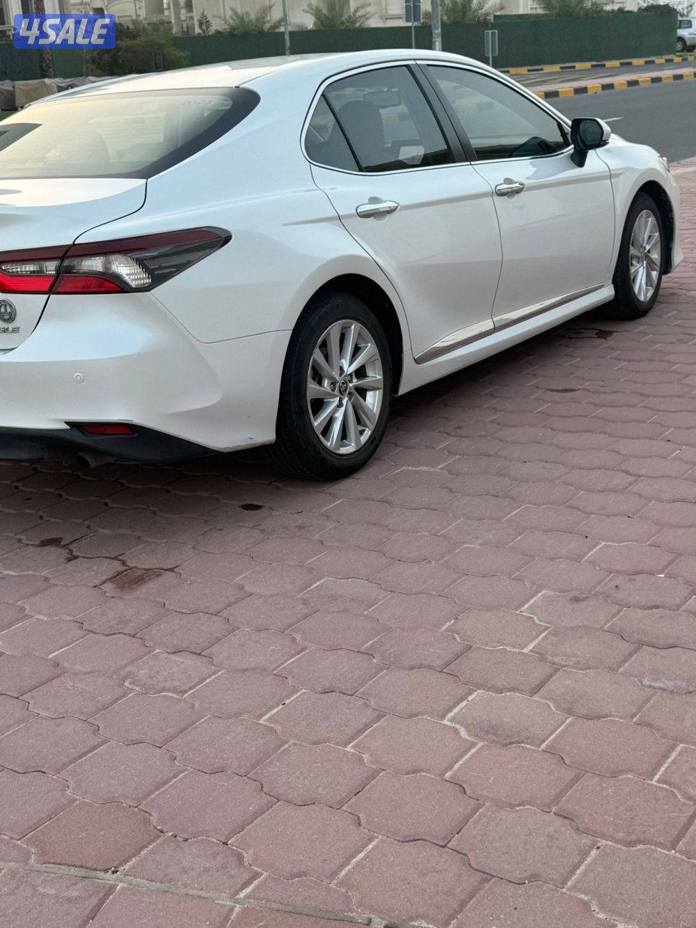 للبيع كامري GLE23 كامل المواصفات 4 اسلندر صبغ الوكالة ماعدا قطعه2