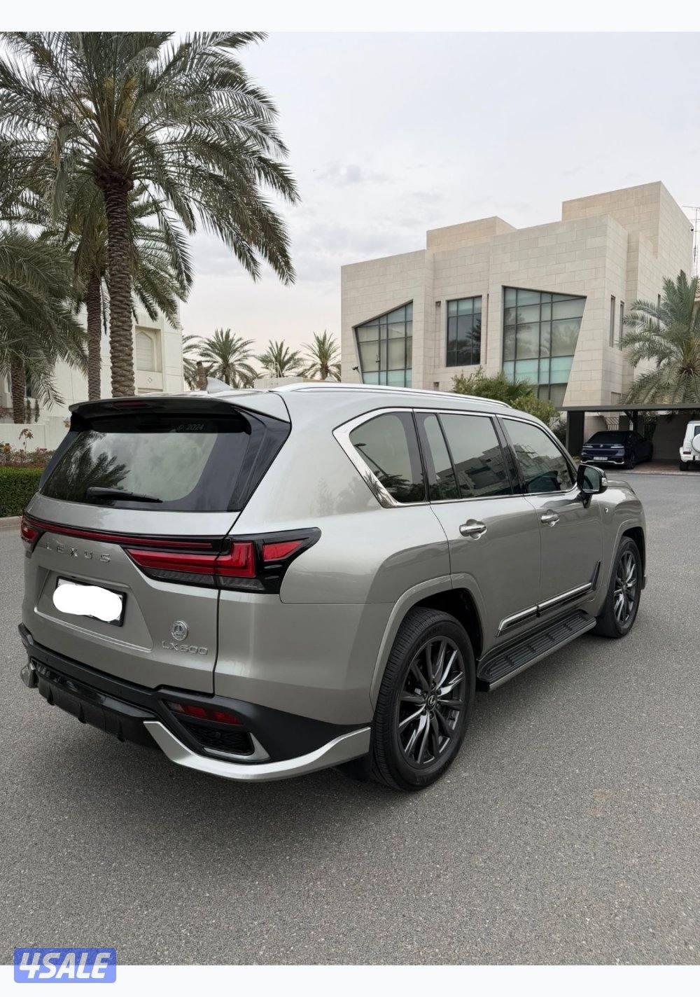 للبيع لكزس سبورت - صبغ وكاله - عداد ٥٥الف3